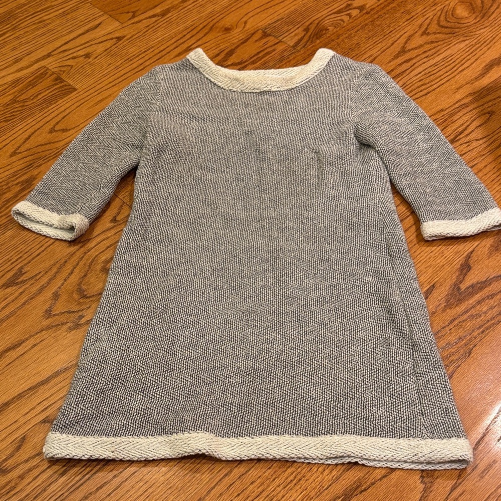 Amour Vert Woman’s Gray and Cream Sweater Dress Size XS